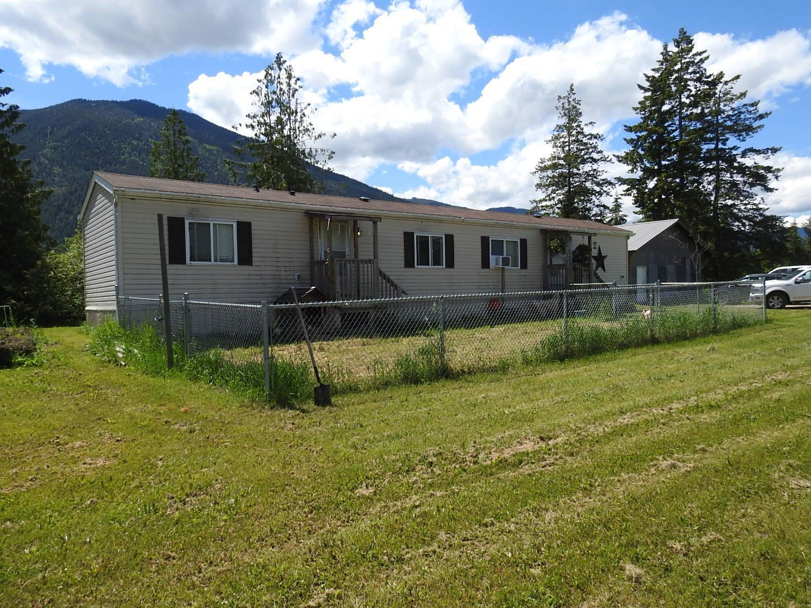 












1144 Tappen Valley Road,

,
Tappen,




British Columbia
V0E2X3

