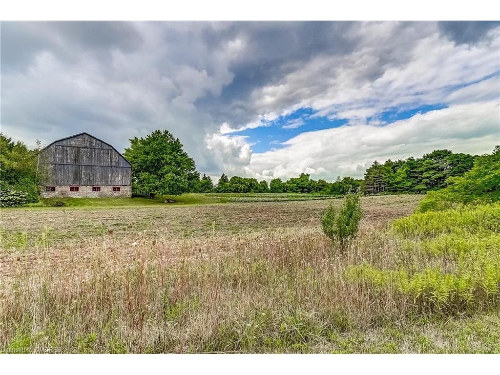 









1521


Milburough

Line,
Carlisle,




ON
L9P 1B0

