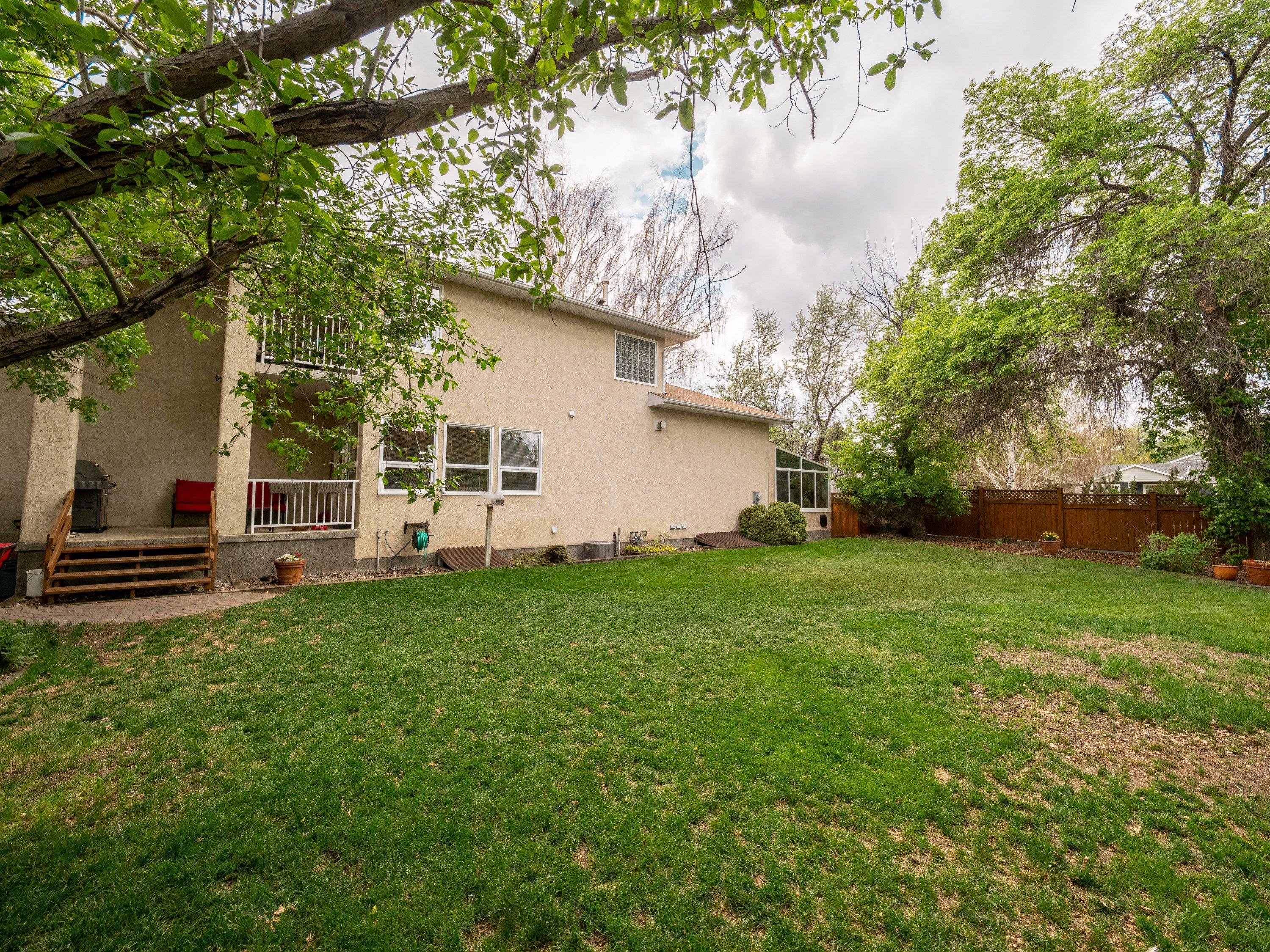 









212


DIEPPE

BLVD South, 15/3698HS/6,
LETHBRIDGE,




AB
T1J 3X1

