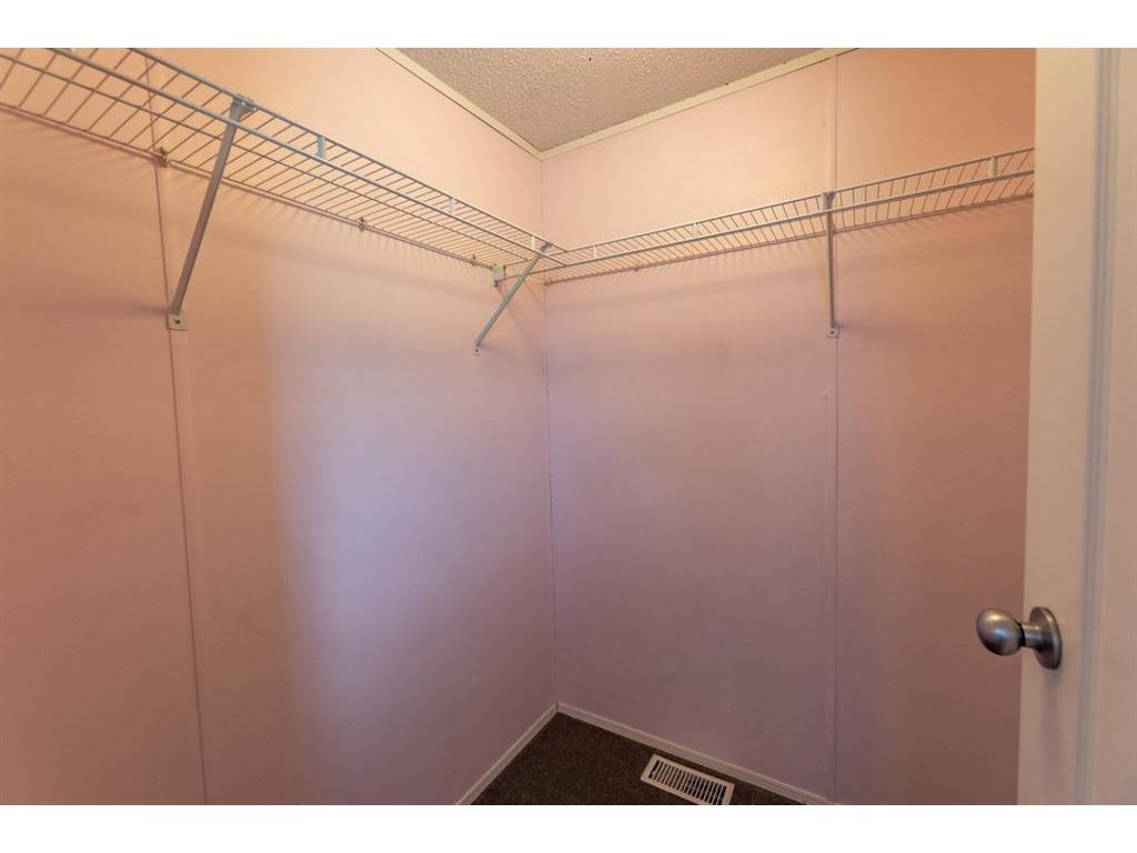









24425


East River

Road, 7,
Hinton,




AB
T7V 0A3

