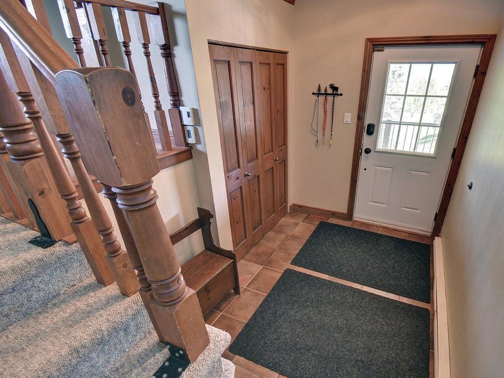 









205


Rue du Mont-Plaisant

, 10,
Mont-Tremblant,




QC
J8E1L2

