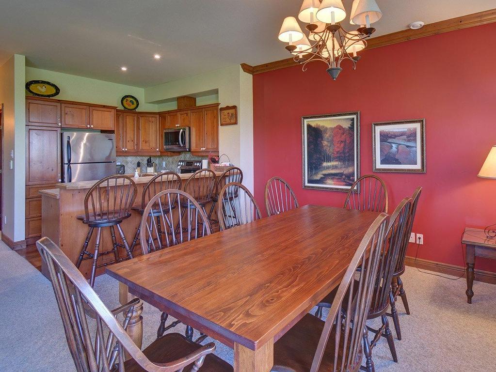 









205


Rue du Mont-Plaisant

, 10,
Mont-Tremblant,




QC
J8E1L2

