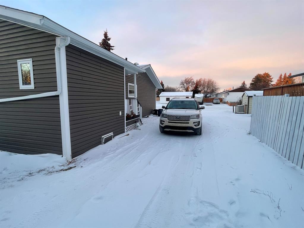 









5105


54

Avenue,
Berwyn,




AB
T0H 0E0

