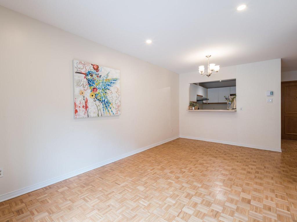 









1510Z


Rue St-Jacques

, 7,
Montréal (Ville-Marie),




QC
H3C4J4


