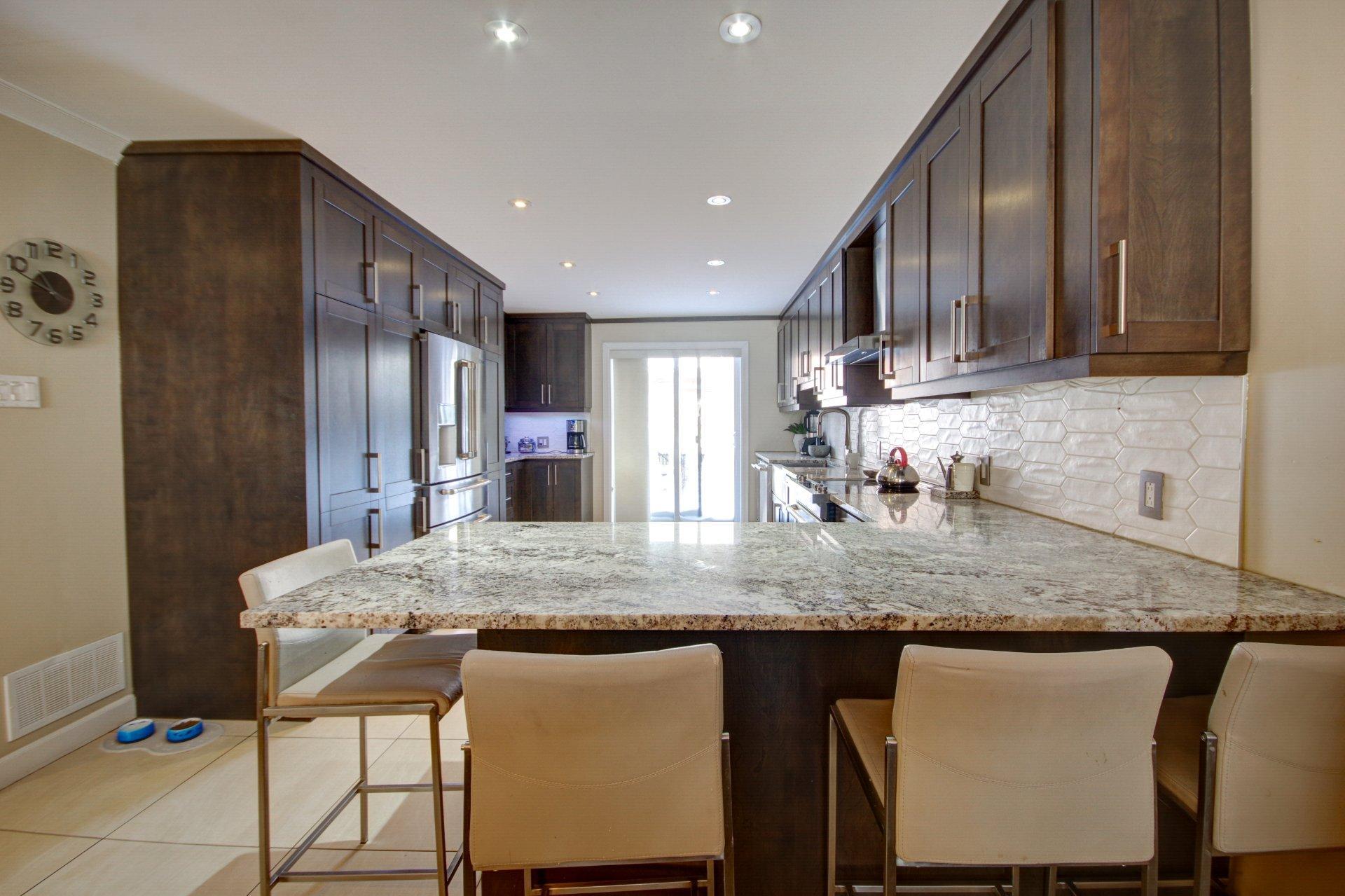 









583

 - 587


11e Avenue

,
Montréal (LaSalle),




QC
H8P2R4

