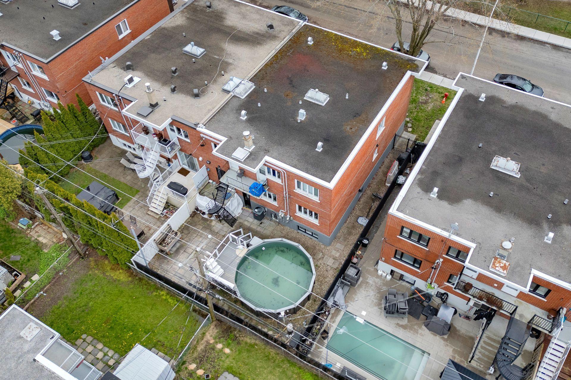 









583

 - 587


11e Avenue

,
Montréal (LaSalle),




QC
H8P2R4

