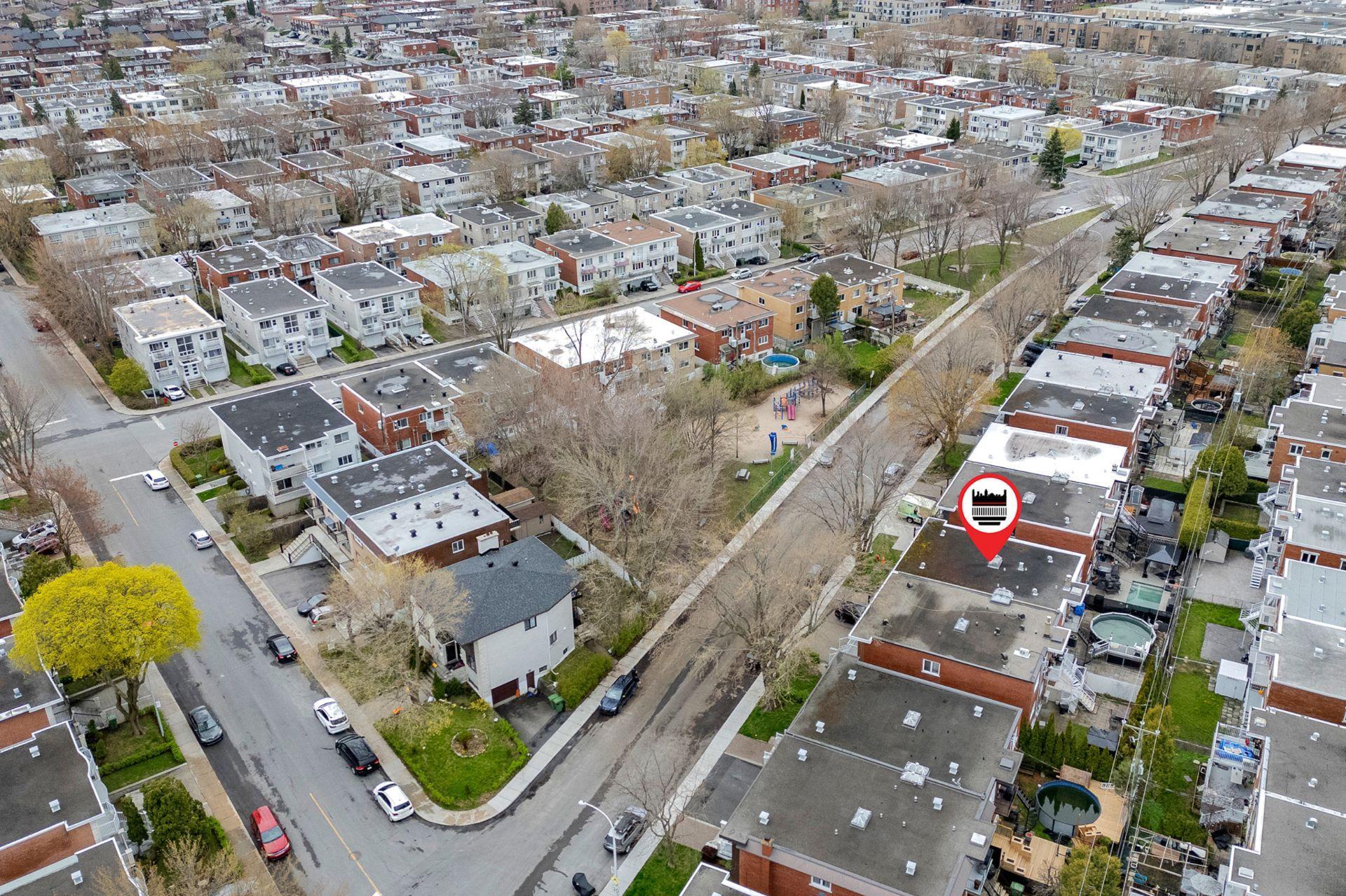 









583

 - 587


11e Avenue

,
Montréal (LaSalle),




QC
H8P2R4


