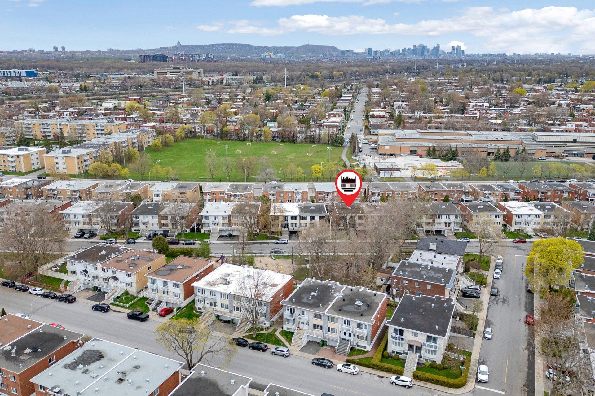









583

 - 587


11e Avenue

,
Montréal (LaSalle),




QC
H8P2R4

