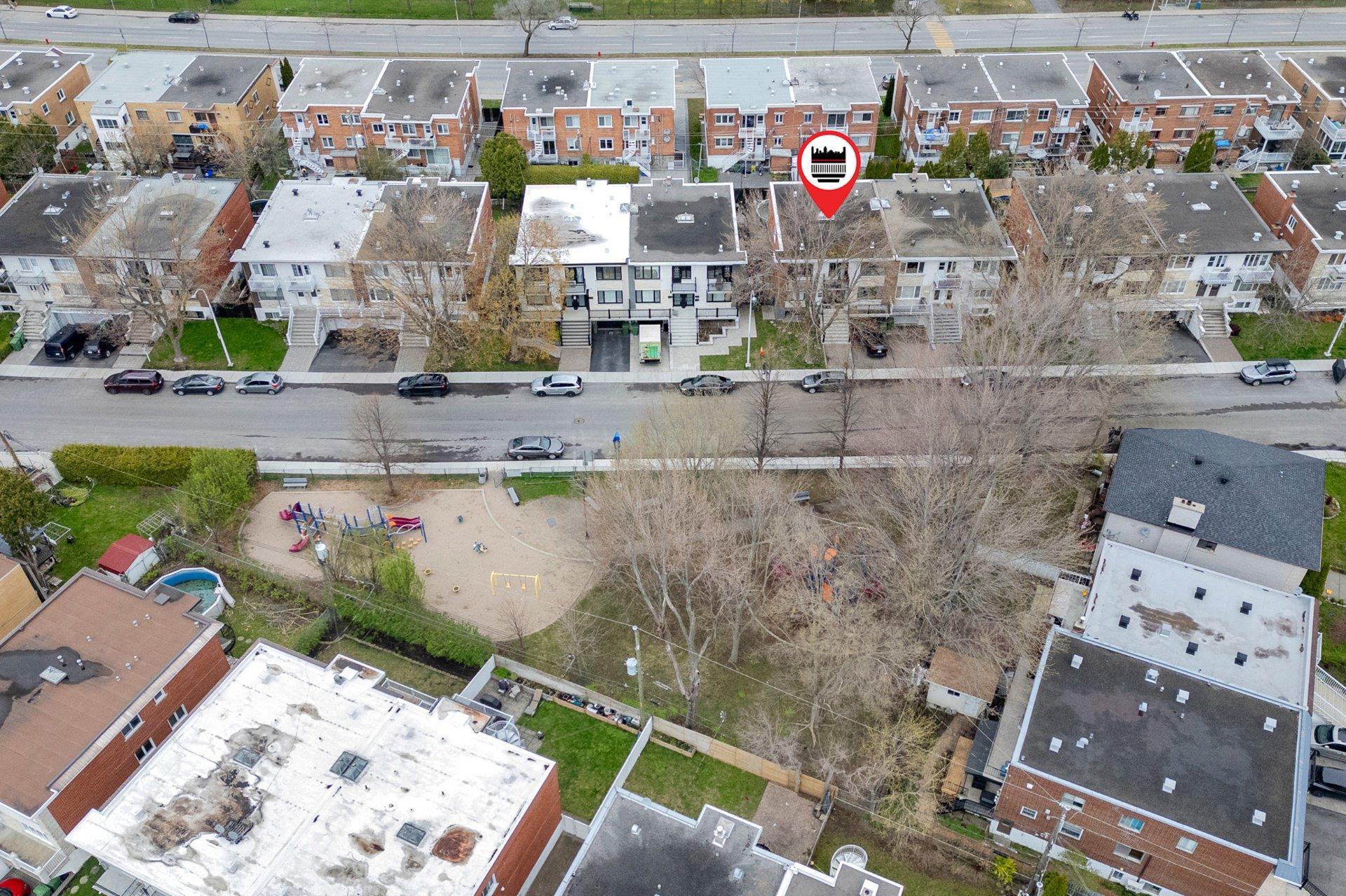 









583

 - 587


11e Avenue

,
Montréal (LaSalle),




QC
H8P2R4

