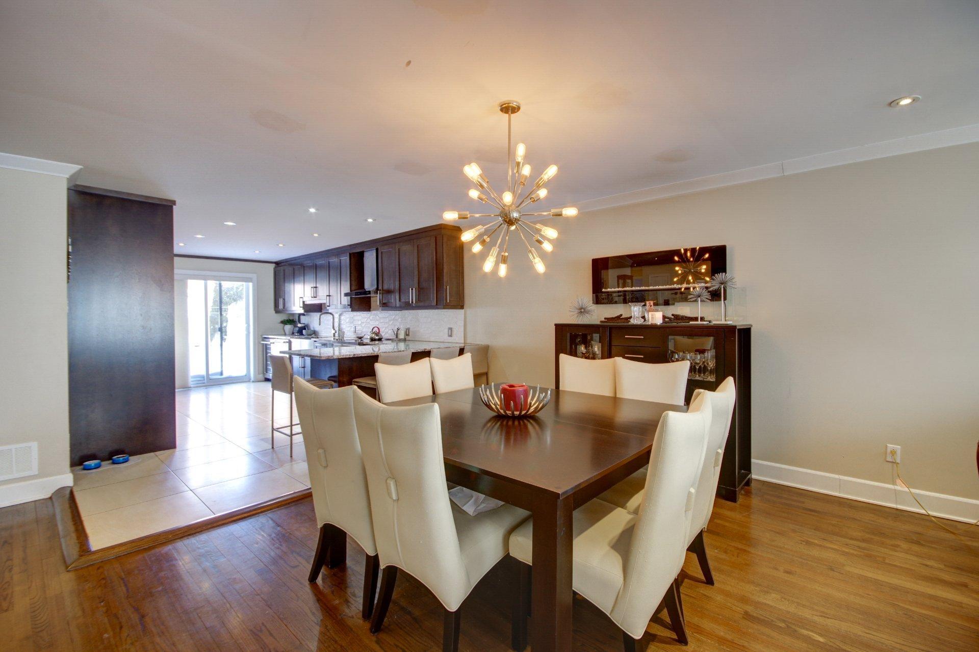 









583

 - 587


11e Avenue

,
Montréal (LaSalle),




QC
H8P2R4

