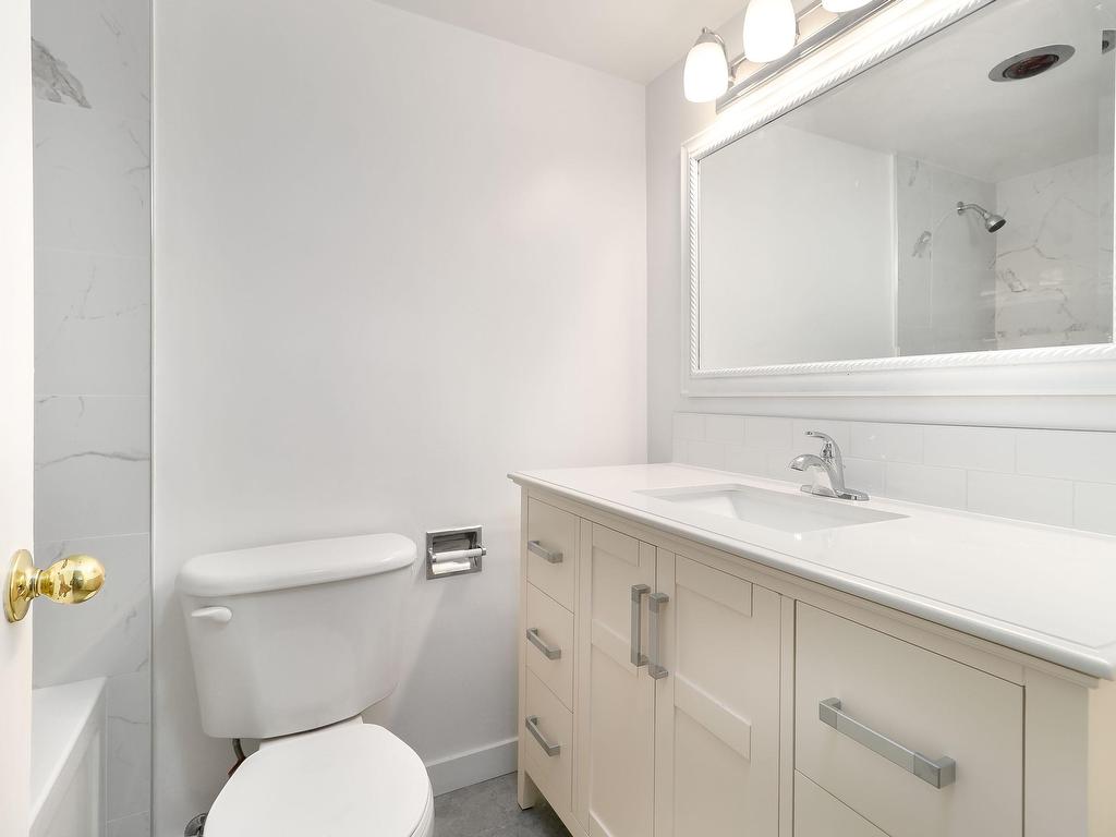 












1251 Cardero Street

,
Vancouver,




BC
V6G2H9

