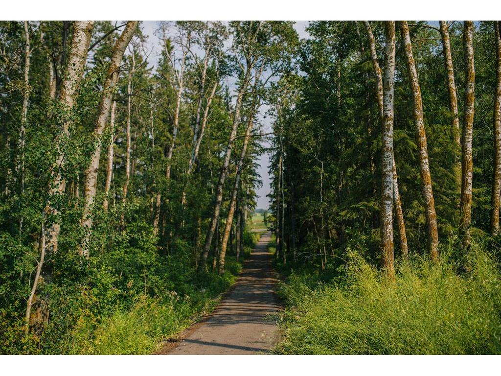 









28124


Township Road 412

, 46,
Rural Lacombe County,







AB
T4L 2N3

