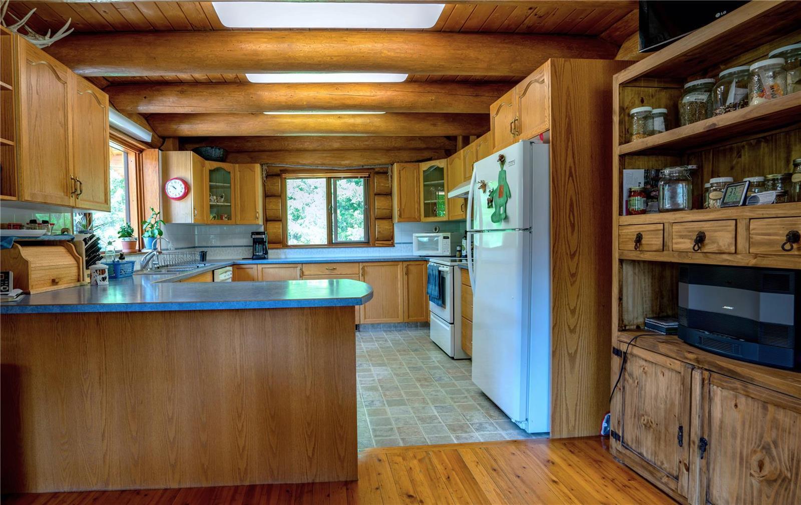 












2215 6 Highway,

,
Lumby,




British Columbia
V0E2G1


