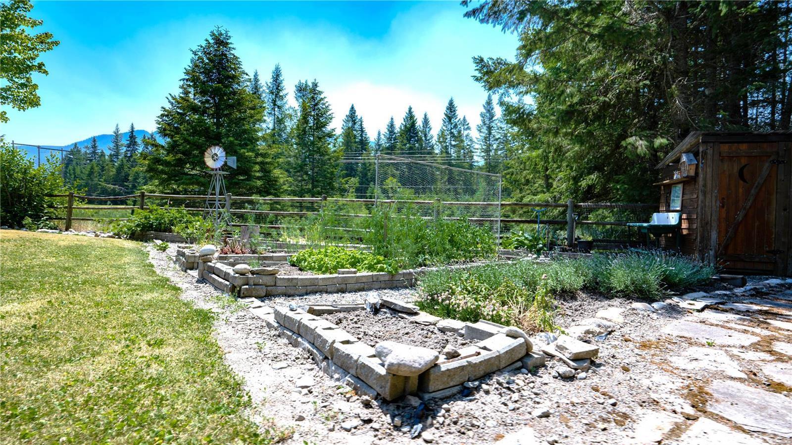 












2215 6 Highway,

,
Lumby,




British Columbia
V0E2G1

