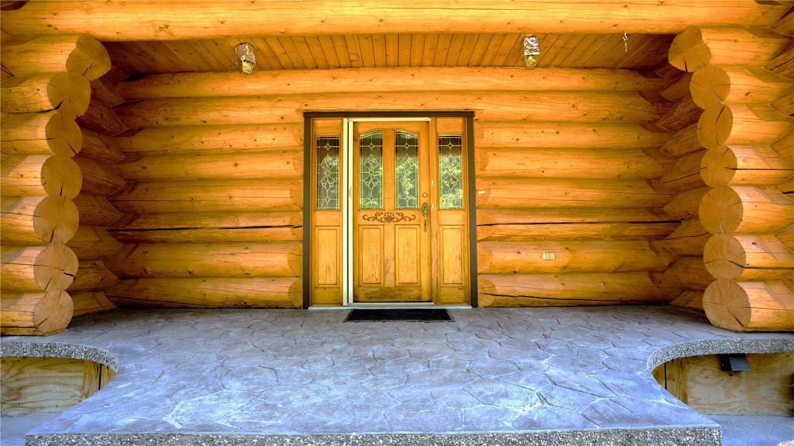 












2215 6 Highway,

,
Lumby,




British Columbia
V0E2G1

