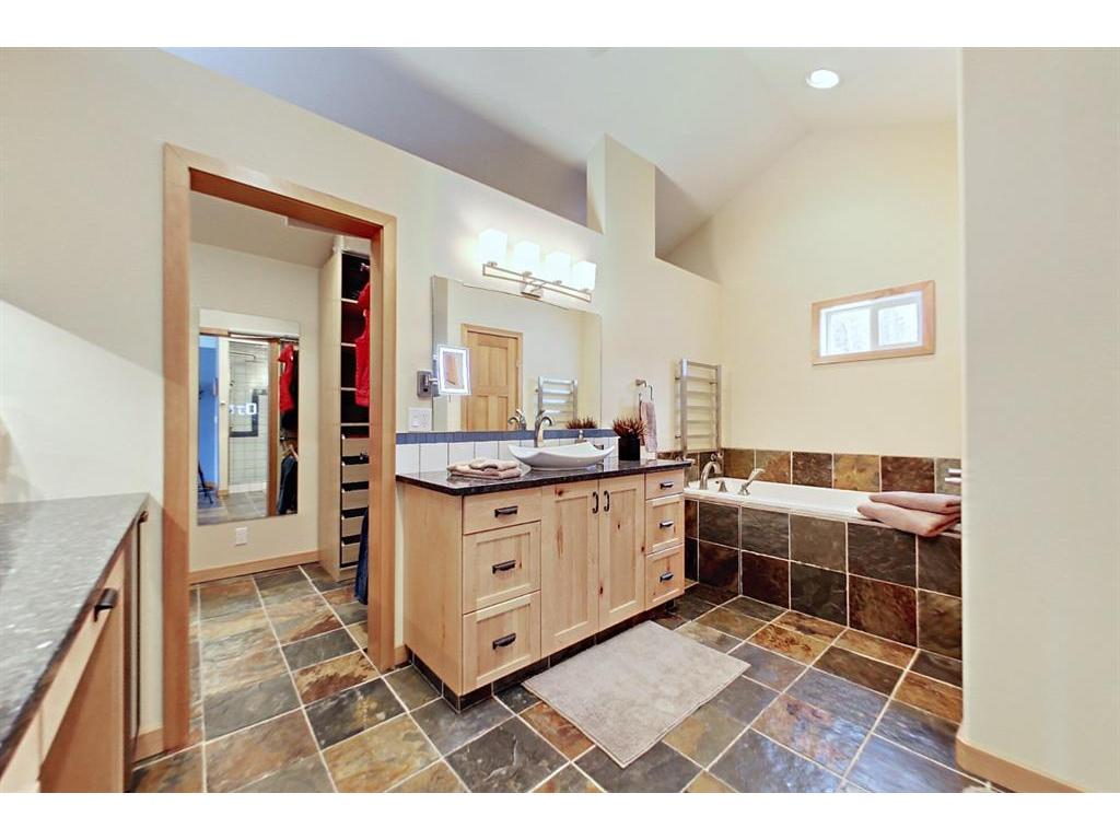 









53


Grand

Avenue,
Norglenwold,




AB
T4S 1S5

