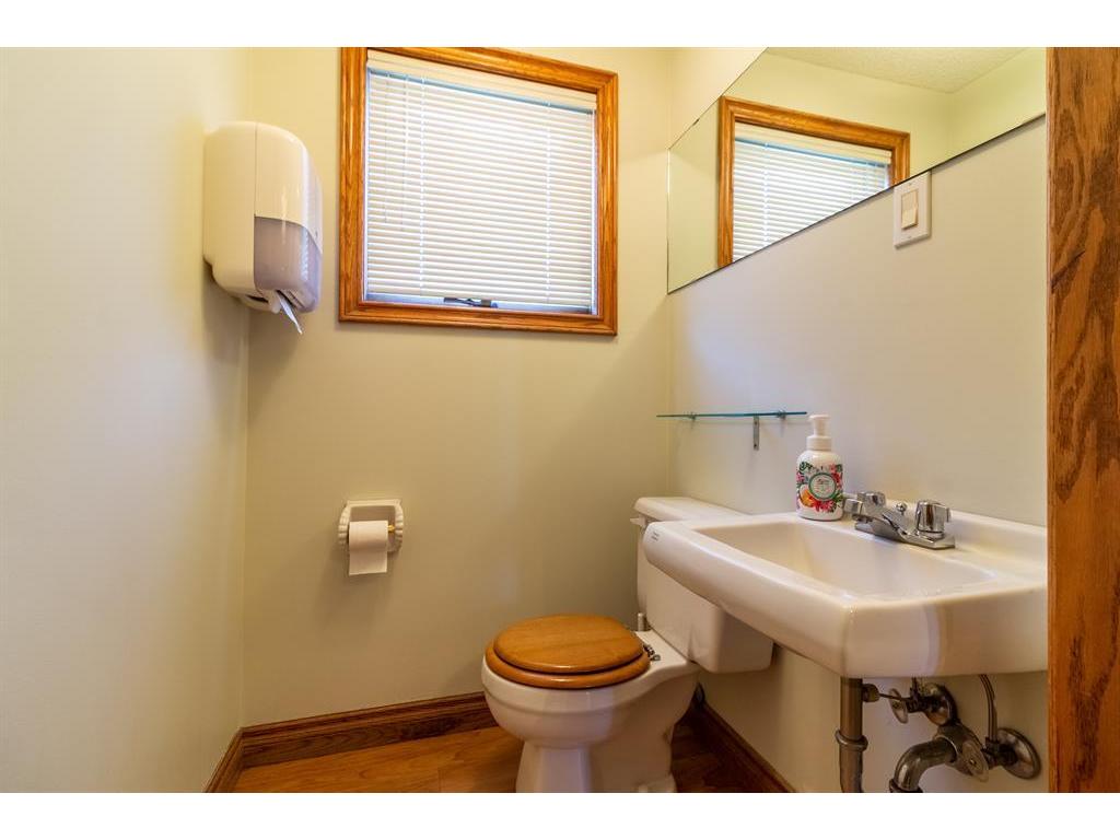 









1304


6

Avenue South,
Lethbridge,




AB
T1J 1A6

