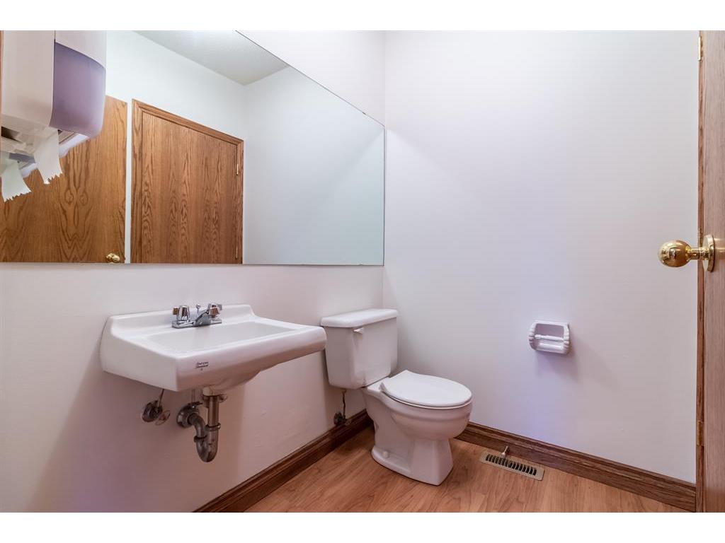 









1304


6

Avenue South,
Lethbridge,




AB
T1J 1A6

