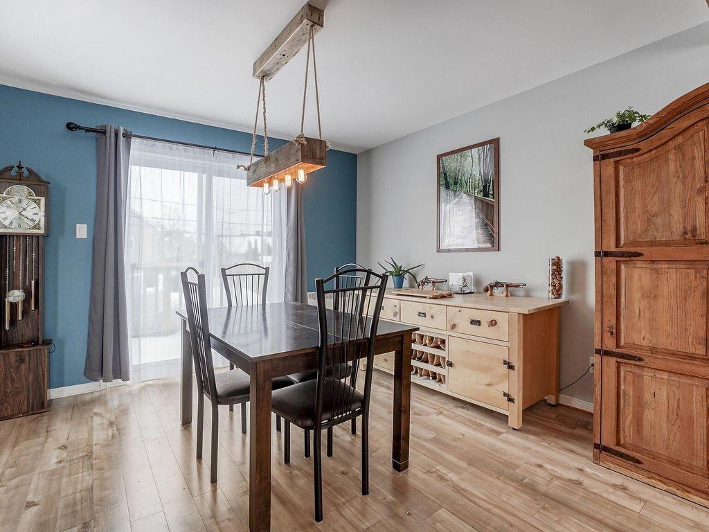 









187


Rue du Bassin

,
Terrebonne (Lachenaie),




QC
J6W6H6

