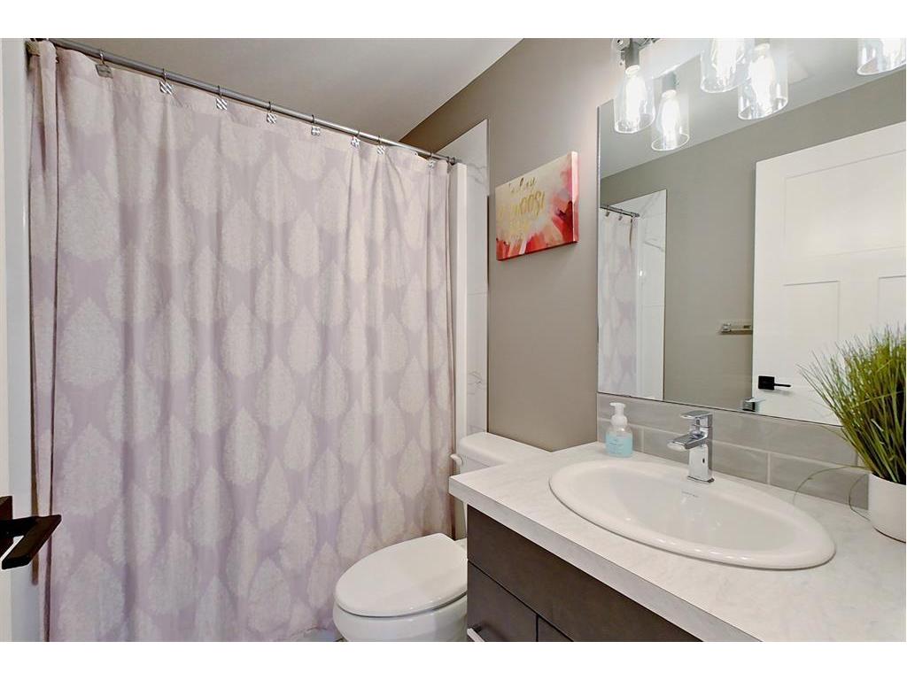 









124


Hollman

Close,
Penhold,




AB
T0M 1R0

