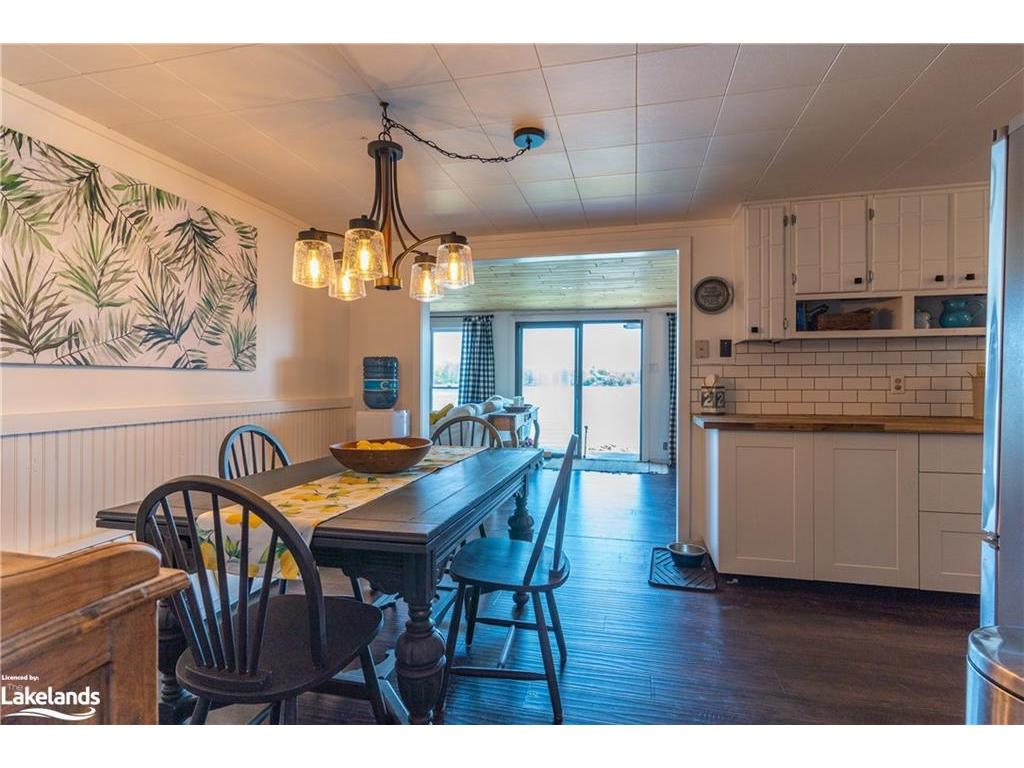 









1682


Island 630/Roberts

Island,
Honey Harbour,




ON
P0E 1E0

