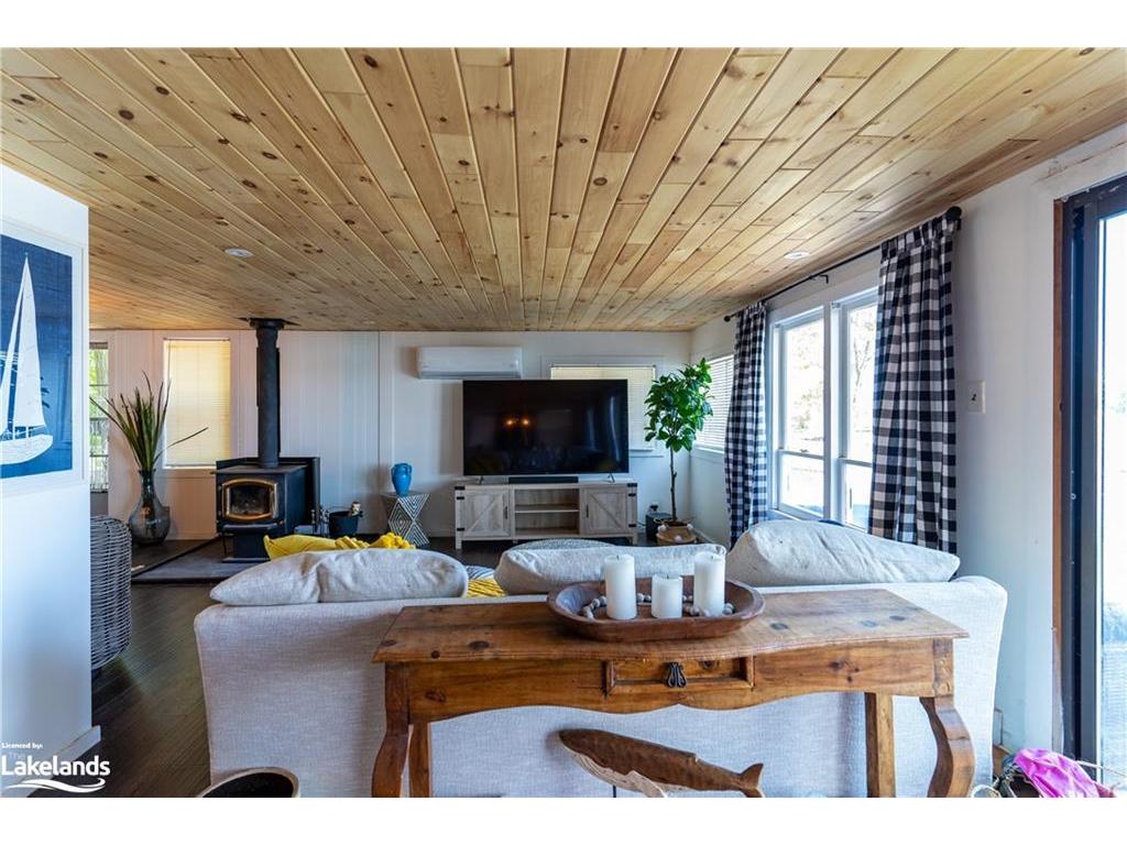 









1682


Island 630/Roberts

Island,
Honey Harbour,




ON
P0E 1E0

