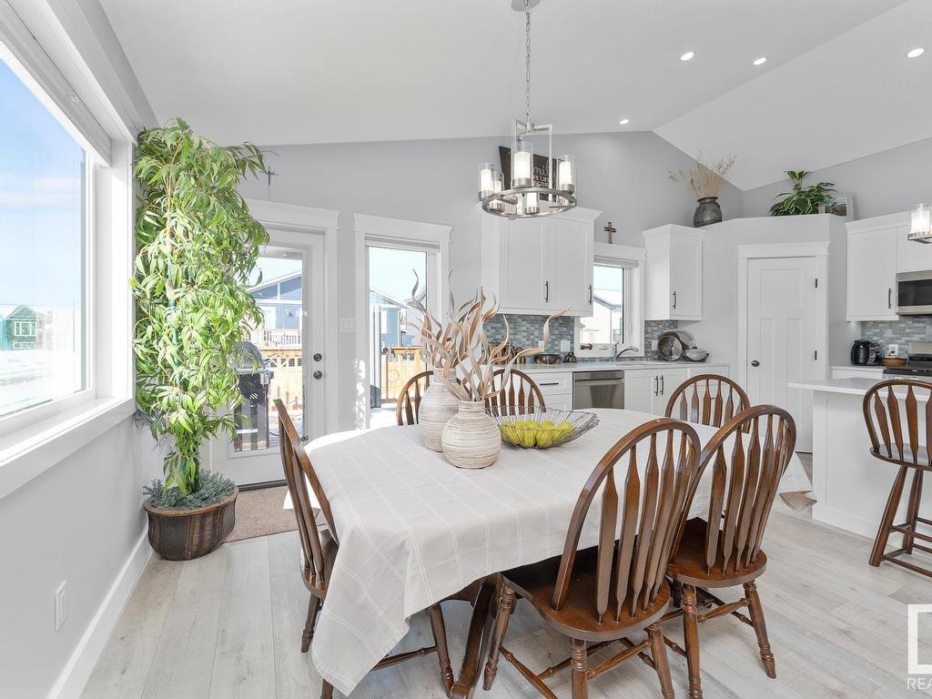 












1417 Wildrye CO

,
Cold Lake,




AB
T9M 0K6

