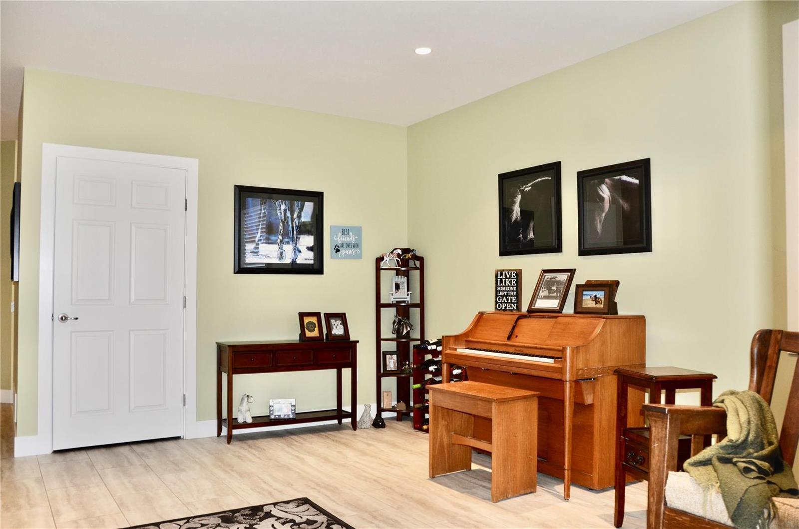 












#3 3121 Thacker Drive,

,
West Kelowna,




British Columbia
V1Z1X6

