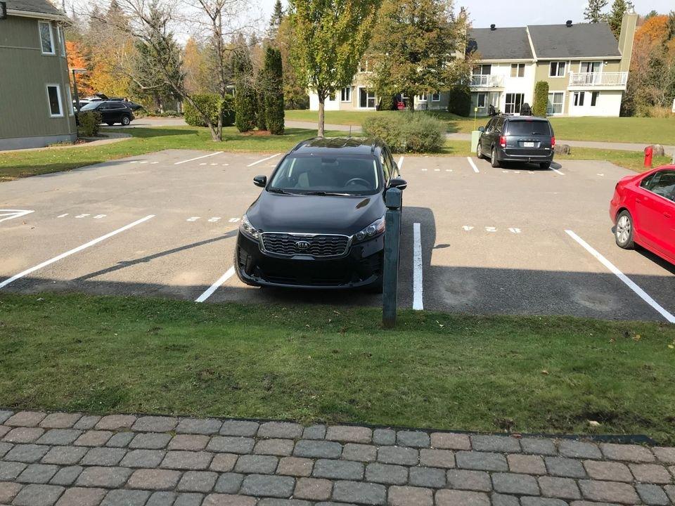 









823


Ch. des Éperviers

,
Piedmont,




QC
J0R1R3

