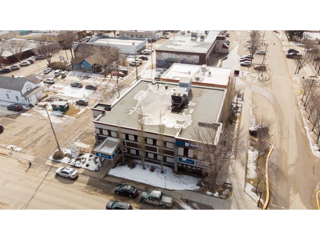 









5033


52

Street,
Lacombe,




AB
T4L 2A6

