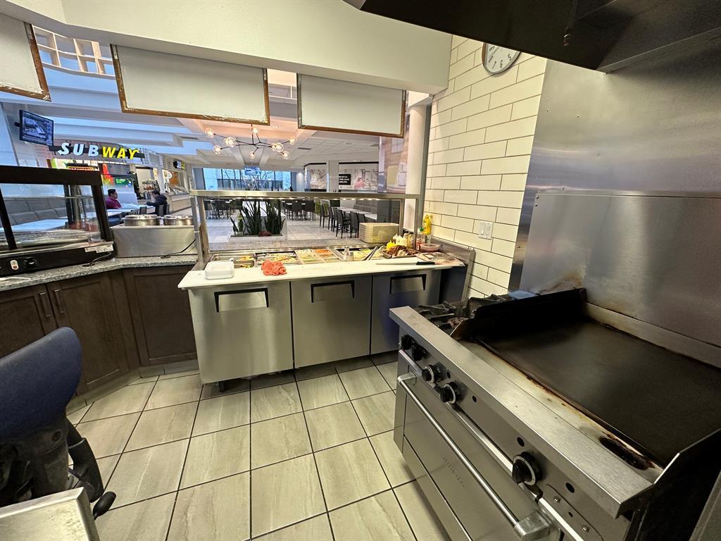 









605


5

Avenue Southwest, 270C,
Calgary,




AB
T2P 3H5

