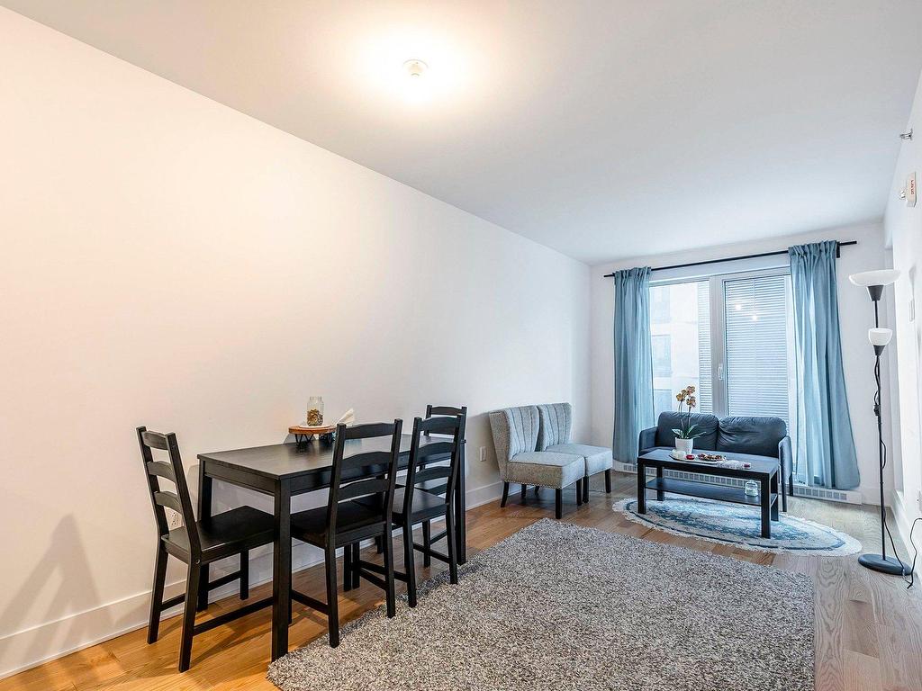 









2320


Rue Tupper

, 1109,
Montréal (Ville-Marie),




QC
H3H0B8

