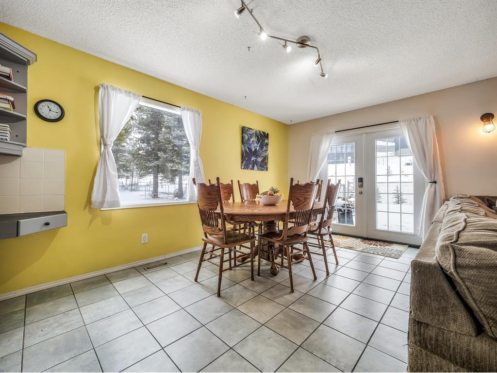 









11806


17

Avenue,
Blairmore,




AB
T0K0E0

