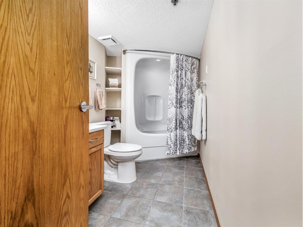 









75


1

Avenue South, 416,
Lethbridge,




AB
T1J 4R2

