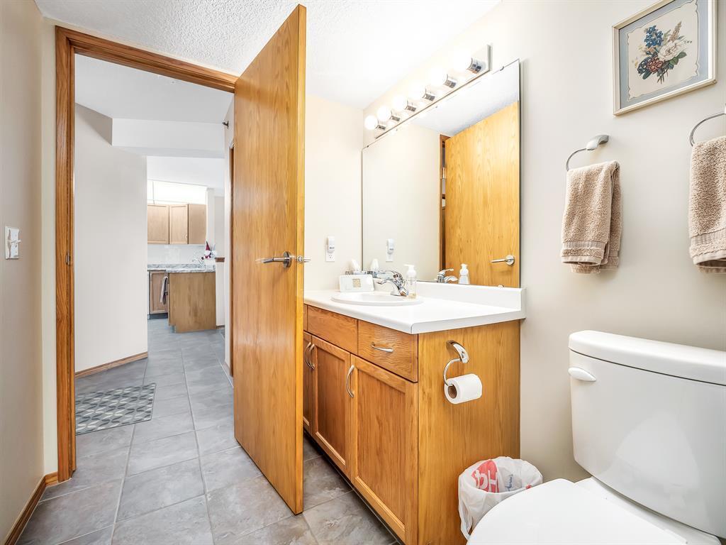 









75


1

Avenue South, 416,
Lethbridge,




AB
T1J 4R2

