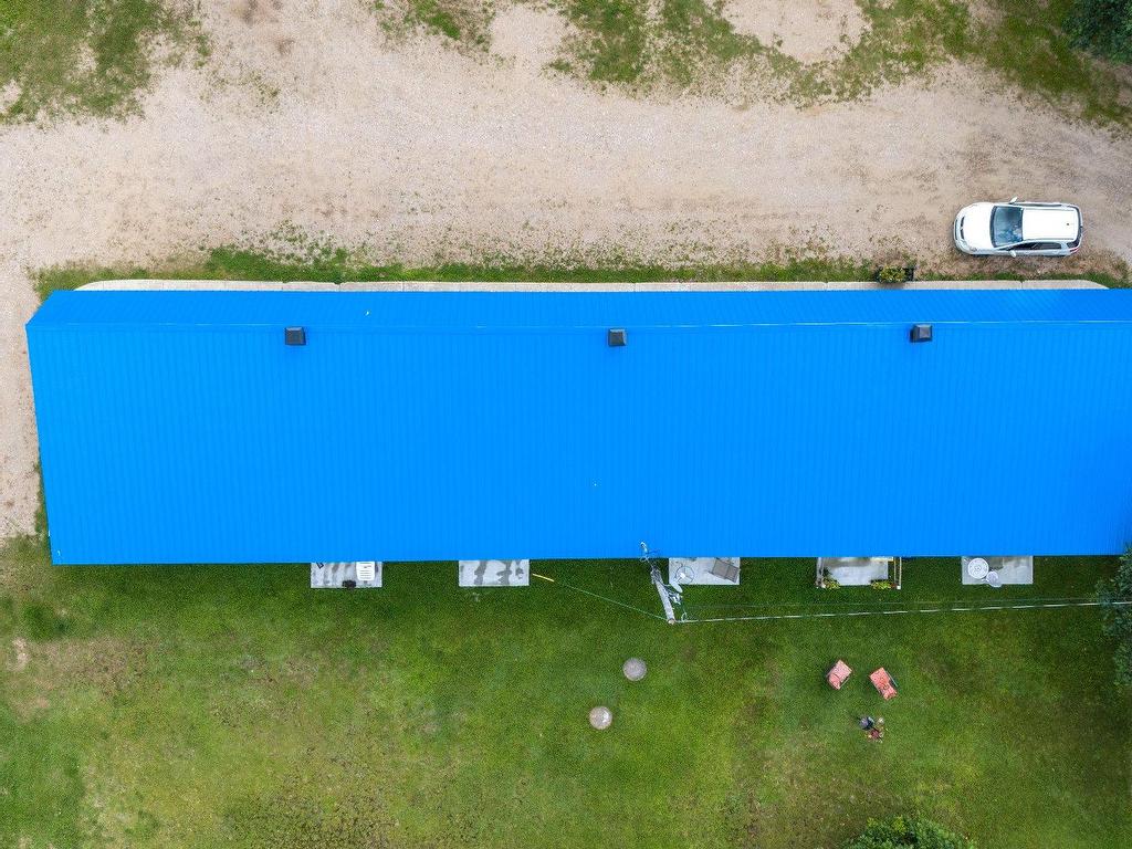 









275


Route 117

,
Lac-Saguay,




QC
J0W1L0

