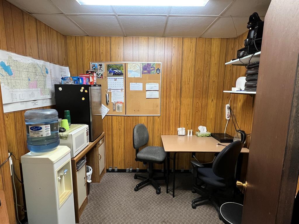 









5026


50

Avenue,
Ponoka,




AB
T4J 1G3

