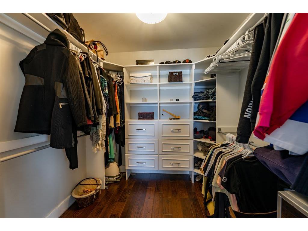 









3083


Bradwell

Street,
Hinton,




AB
T7V 1S6

