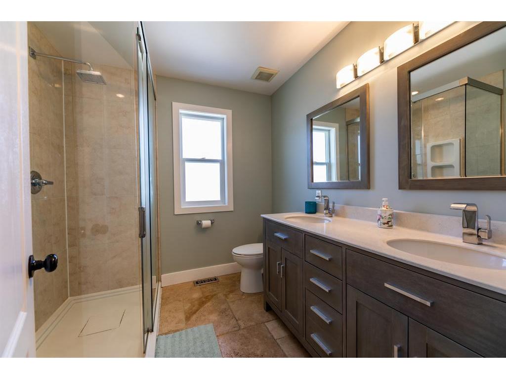 









3083


Bradwell

Street,
Hinton,




AB
T7V 1S6

