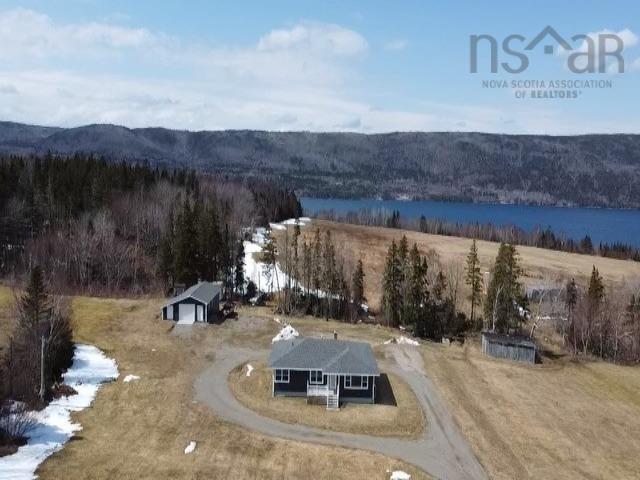 












2708 Old Route 5

,
Boularderie East,




NS
B1X 1H7

