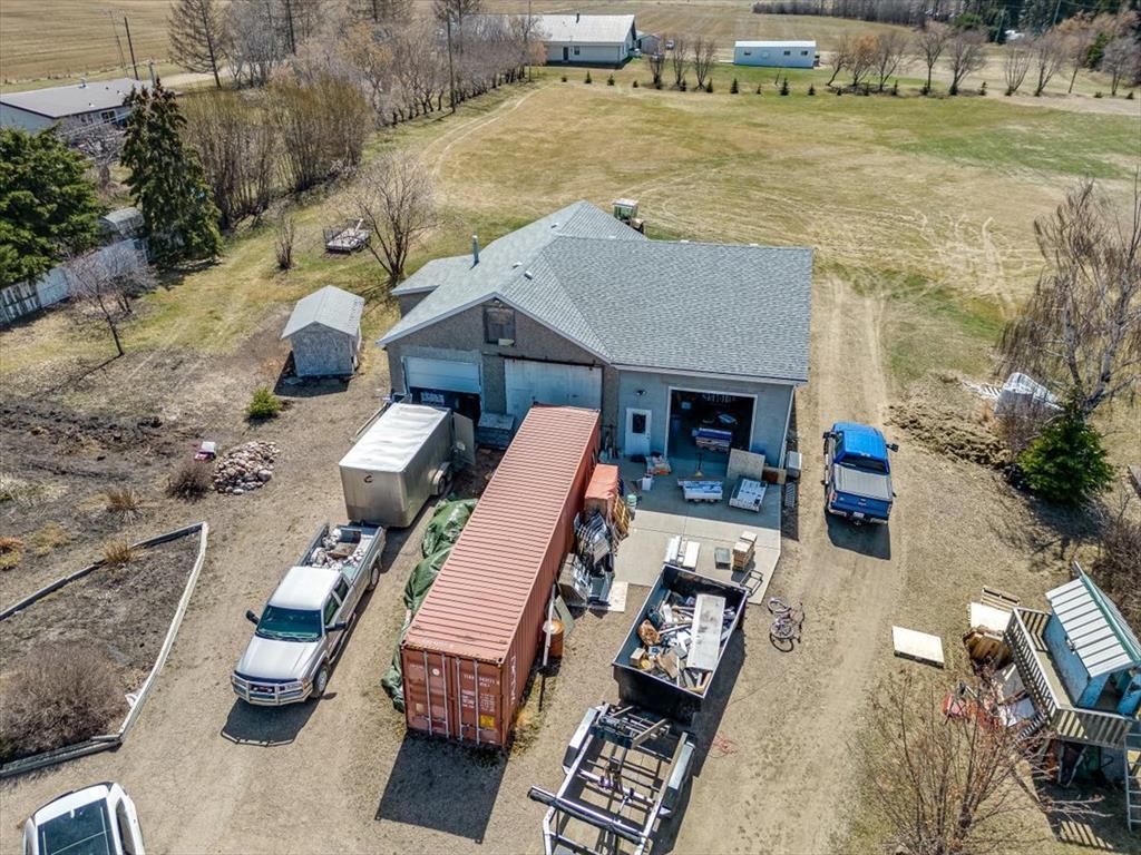 









4301


39

Avenue,
Ponoka,




AB
T4J 1A7

