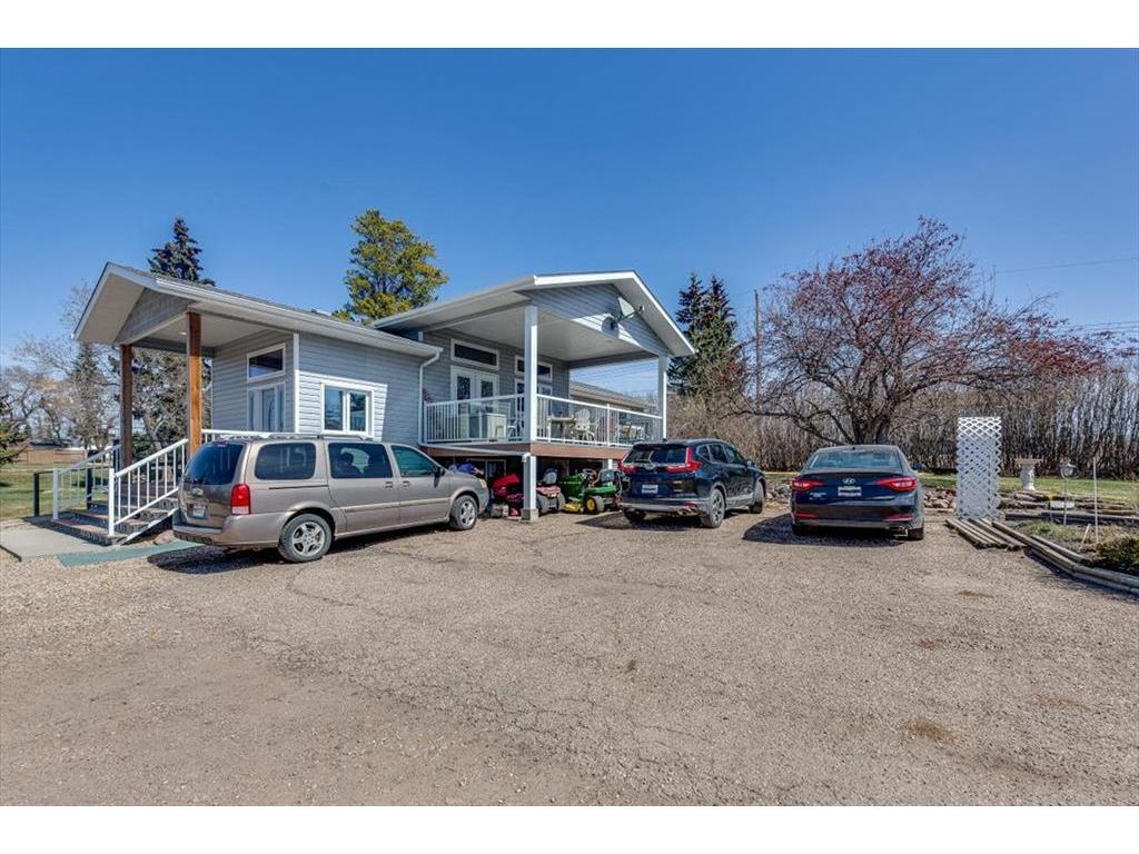 









4301


39

Avenue,
Ponoka,




AB
T4J 1A7

