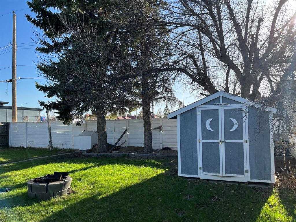 









1030


27 Street

 South,
Lethbridge,




AB
T1K 0G7

