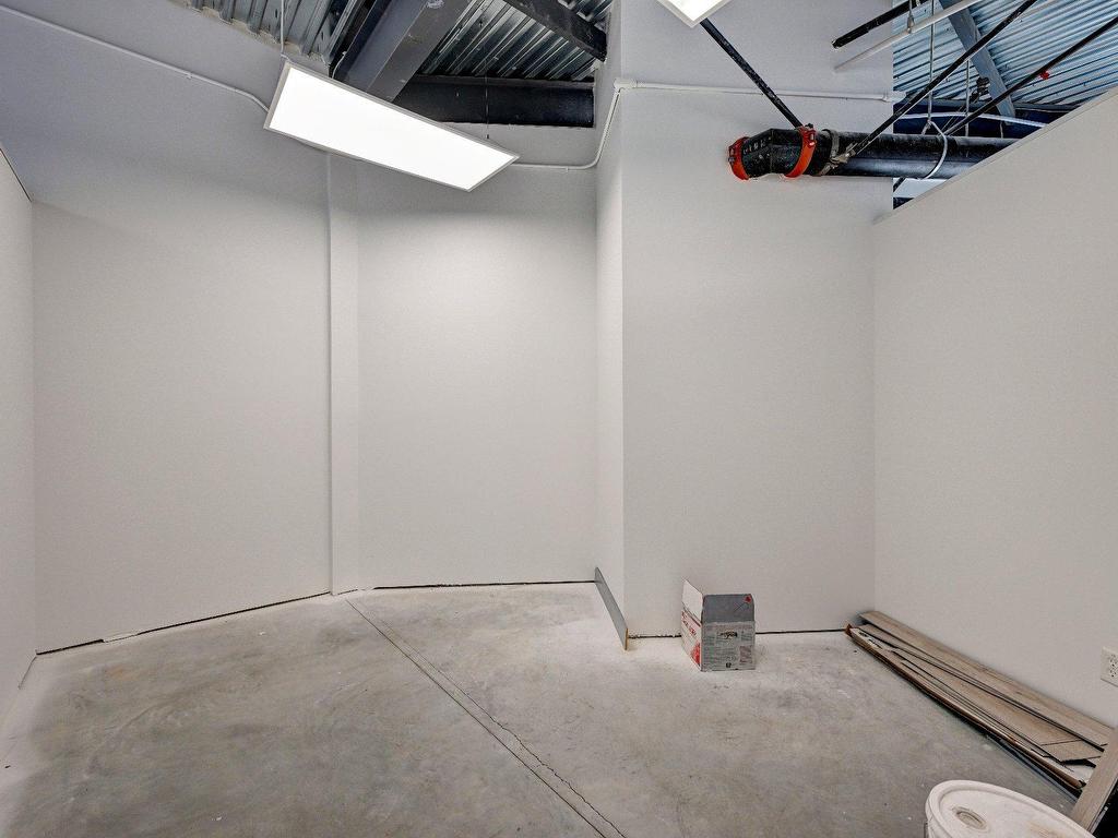 









49


Rue Émilien-Marcoux

, 200,
Blainville,




QC
J7J0B4

