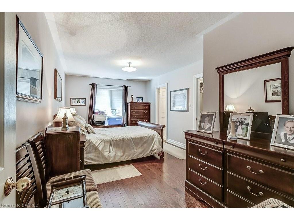 









406


Maple Grove

Drive,
Oakville,




ON
L6J 4V7

