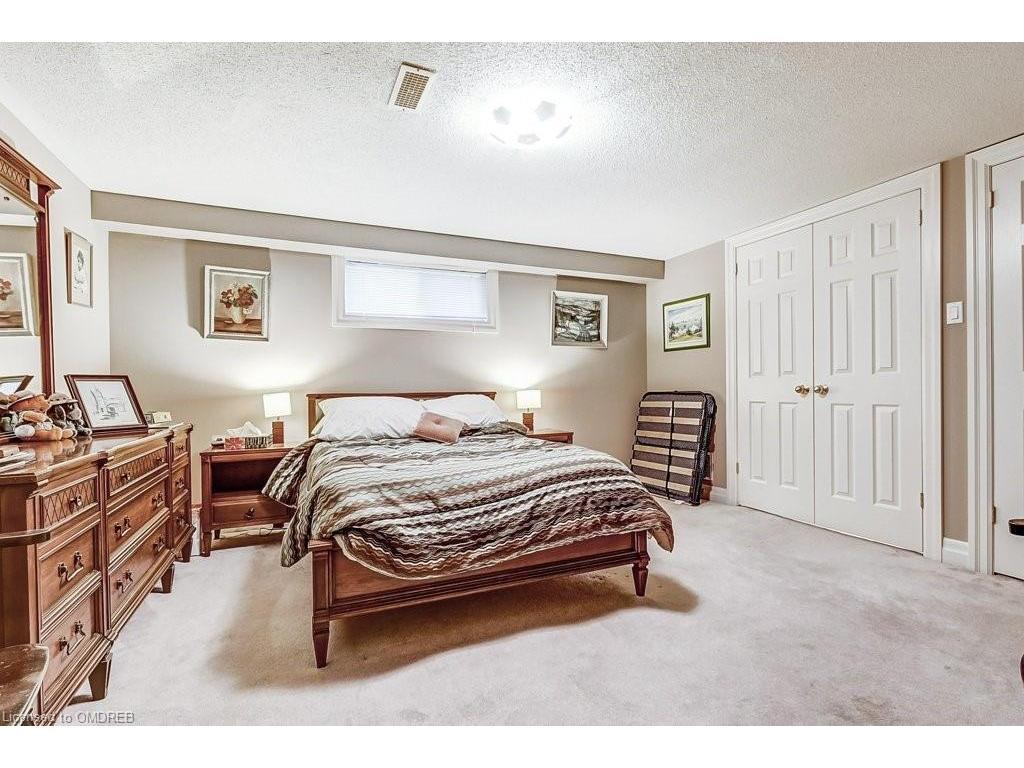 









406


Maple Grove

Drive,
Oakville,




ON
L6J 4V7

