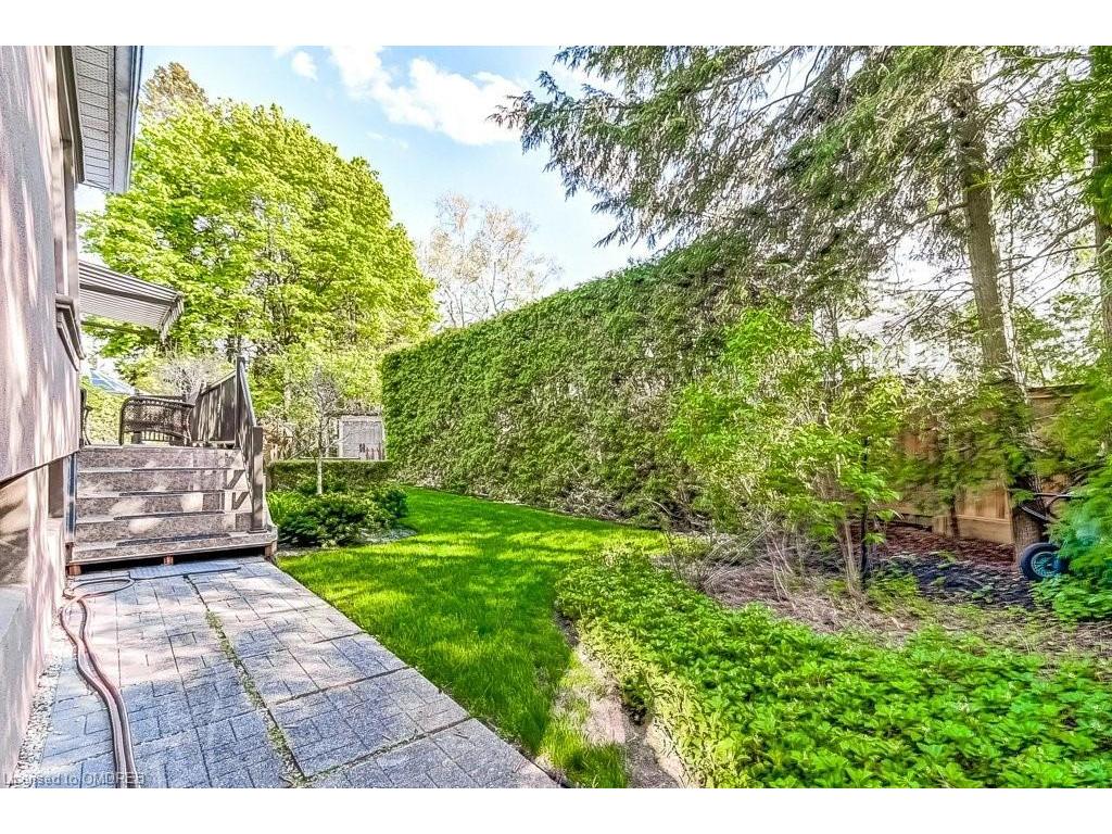 









406


Maple Grove

Drive,
Oakville,




ON
L6J 4V7

