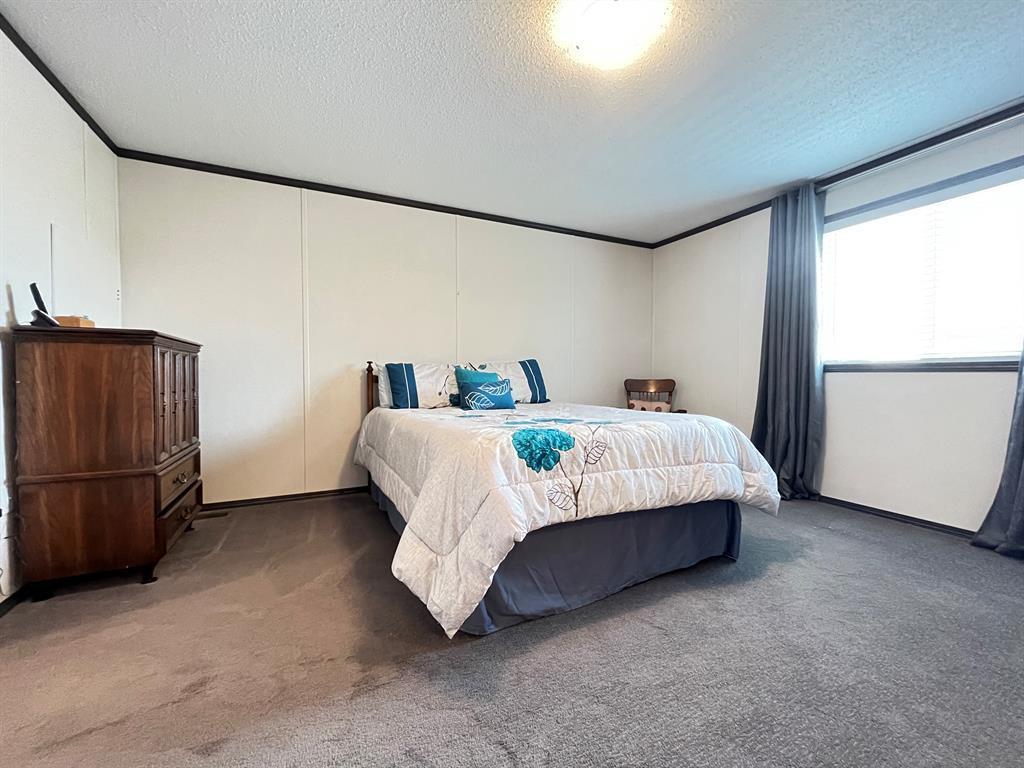 









5025


Applewood

Road,
Coaldale,




AB
T1M 0C6

