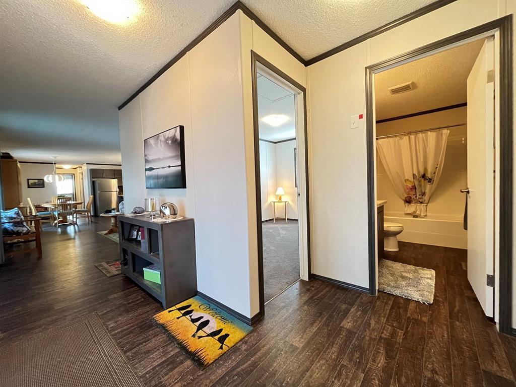 









5025


Applewood

Road,
Coaldale,




AB
T1M 0C6

