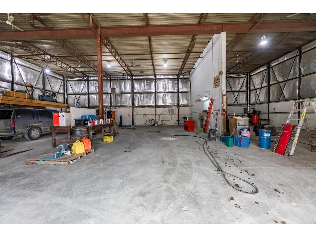 









186


Williams

Road,
Hinton,




AB
T7V 1Z1

